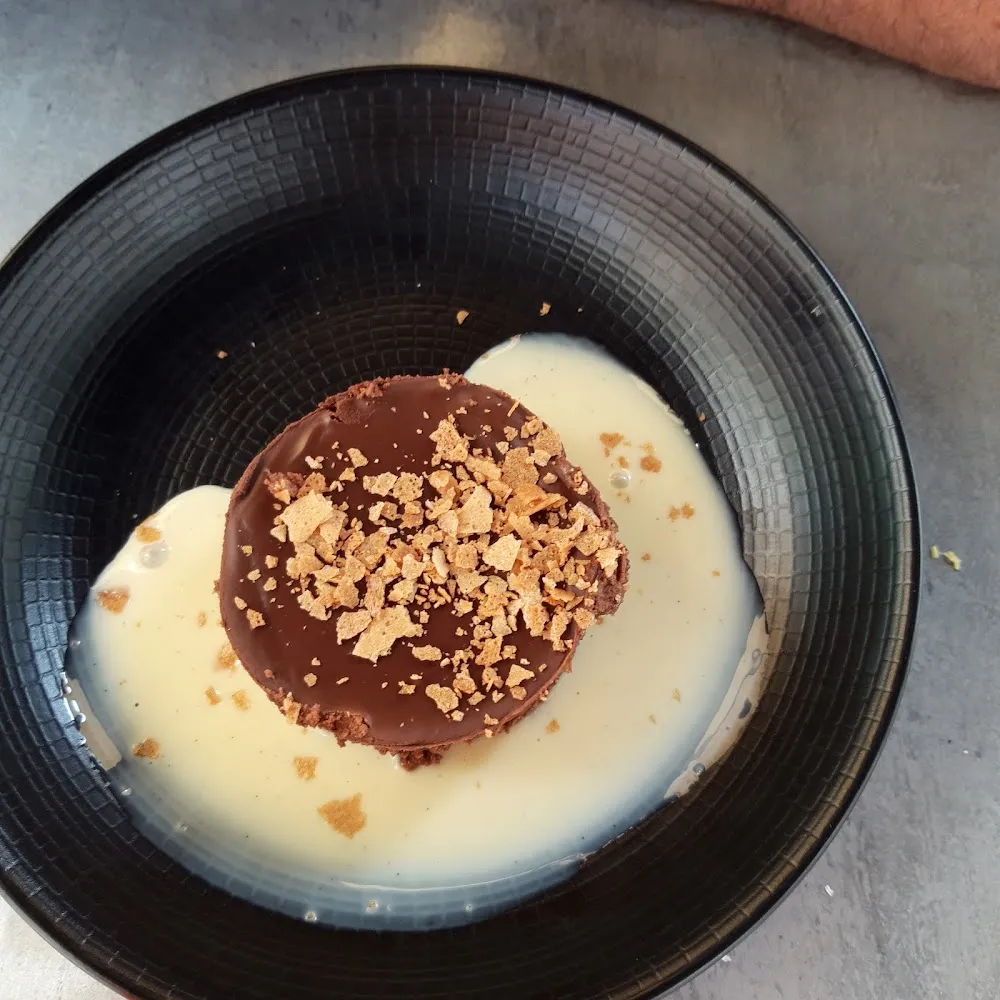 Ganache Au Chocolat Sur Feuillantine